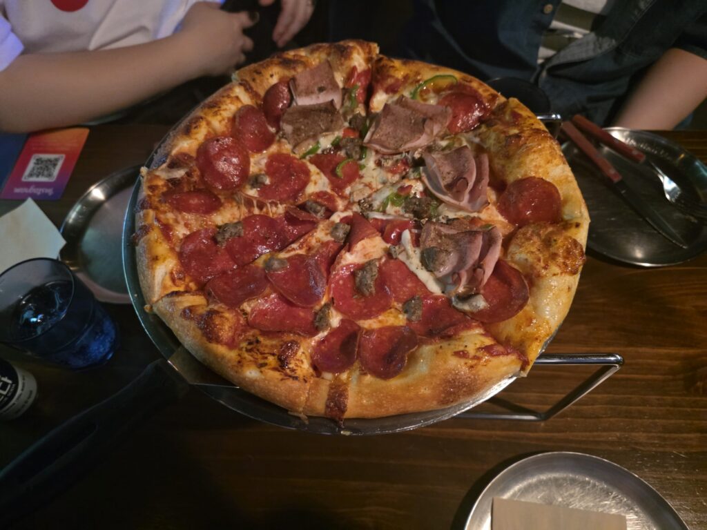 he Pizza Stand Seolleung Pizza