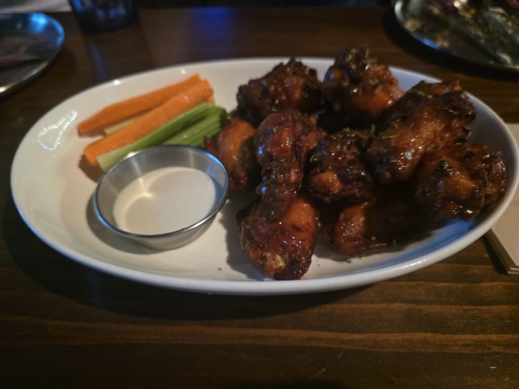 The Pizza Stand Seolleung buffalo wings