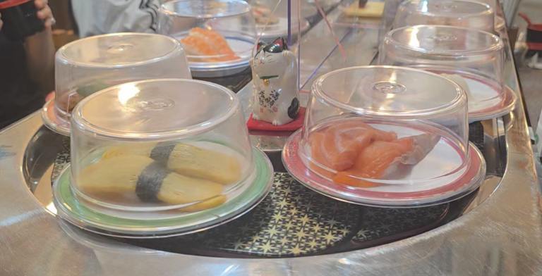 Umi Running Sushi Near Sindang Station