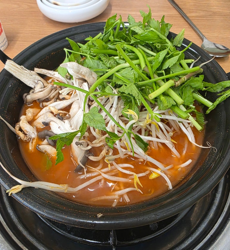 Cheongrok Minari Restaurant